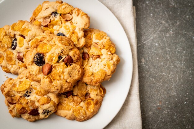 Koekjes met cornflake rozijn en amandelen