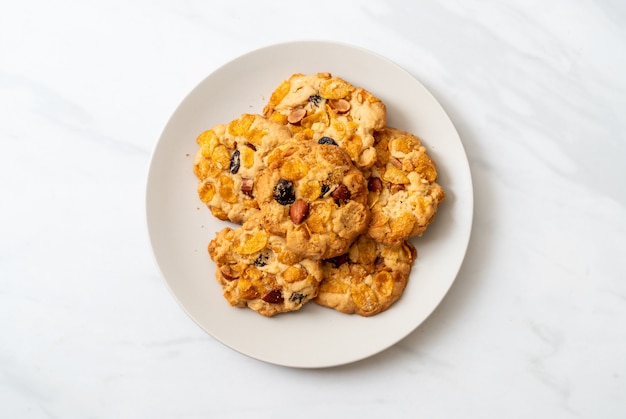 koekjes met cornflake rozijn en amandelen