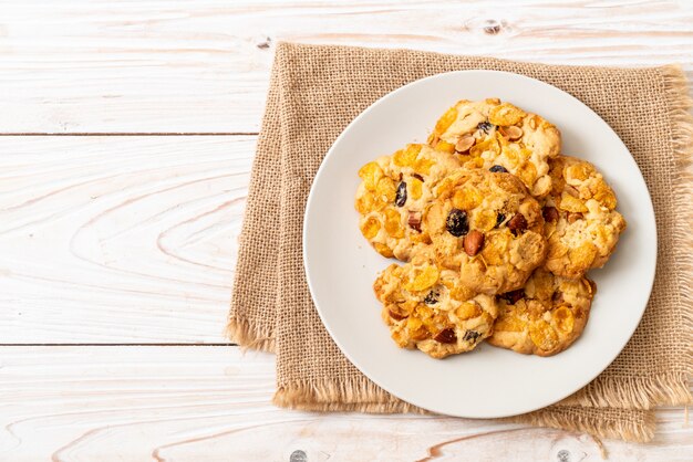 koekjes met cornflake rozijn en amandelen