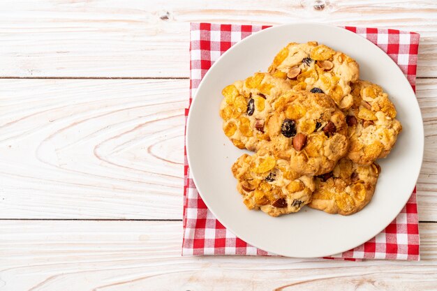 koekjes met cornflake rozijnen en amandelen