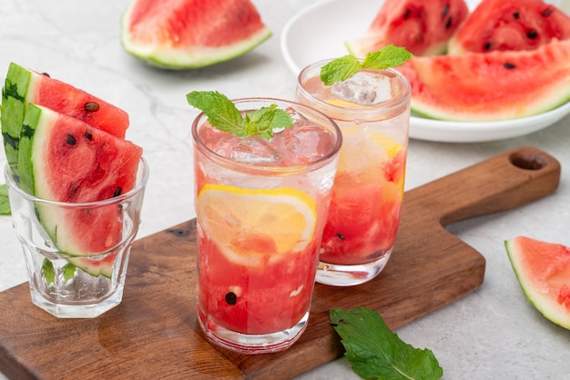 Koel en dorstlessend watermeloen-mojito-drankje