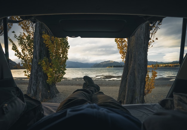 Koelen in een camper voor een meer