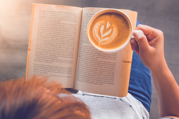 koffie en boek