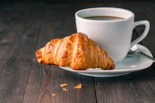 Koffie en croissants