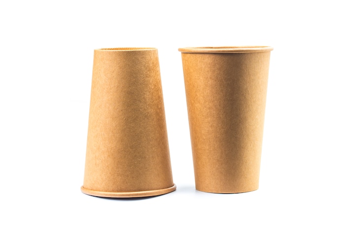 Foto koffiekopjes, kraftkoppen, wegwerpbollen