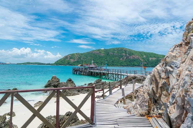 Cielo del mare della tailandia di koh kham sattahip chonburi della tailandia