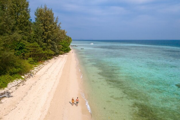 Photo koh ngai tropical island in the andaman sea trang in thailand