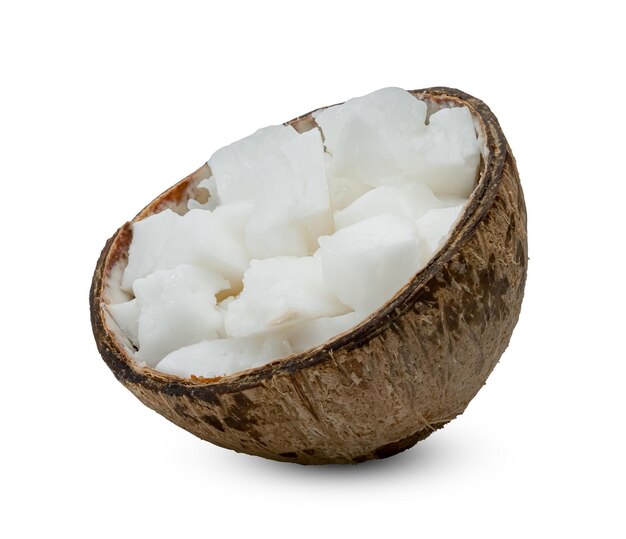 Kokosmelk tropische vrucht of pluizige gekapte kokosnoot geïsoleerd op witte achtergrond