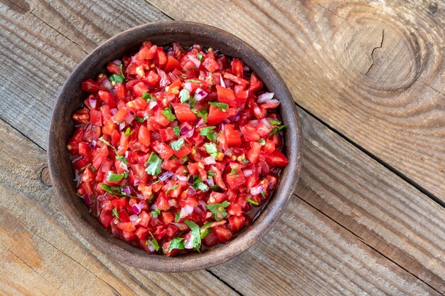 Kom salsa - beroemde Mexicaanse saus