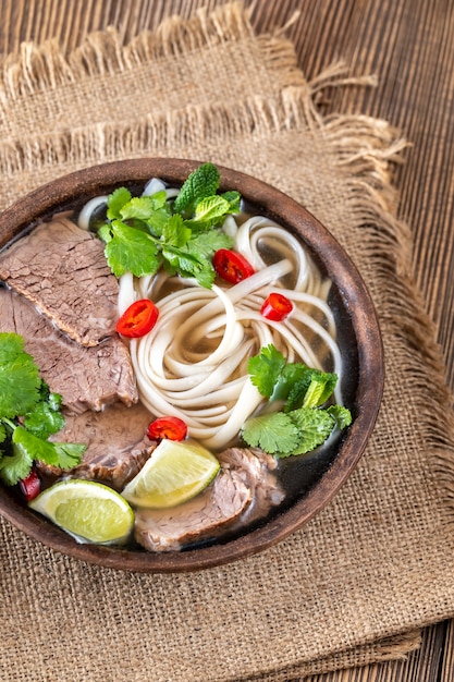 Kom Vietnamese soep beef pho (pho bo)