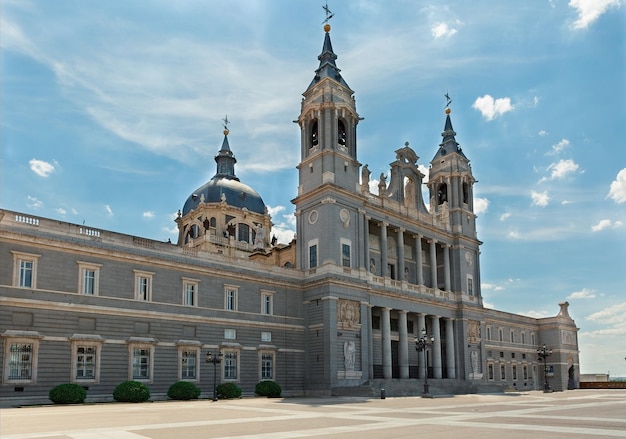 Koninklijk Paleis en de omgeving van Madrid