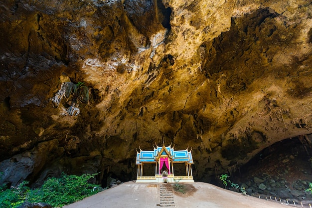 Koninklijk paviljoen in de Phraya Nakhon-grot Prachuap Khiri Khan Thailand