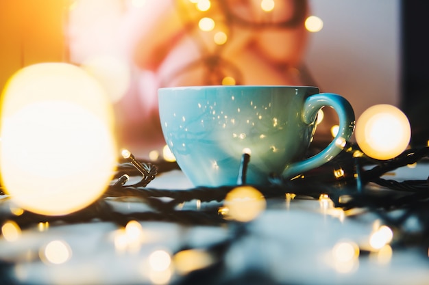 kopje koffie op de tafel