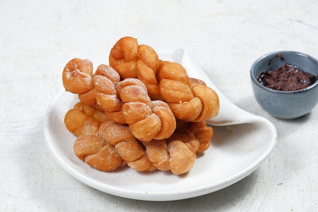 Koreaanse gedraaide donut of Bread Stickkkwabaegi, ook bekend in de Filippijnen als Shakoy of pilipit