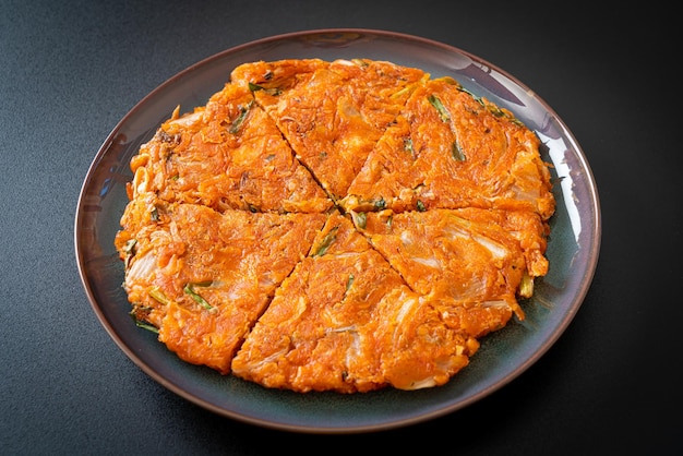 Koreaanse Kimchi-pannenkoek of Kimchijeon