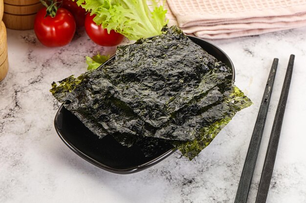 Korean cuisine Nori chips in the bowl