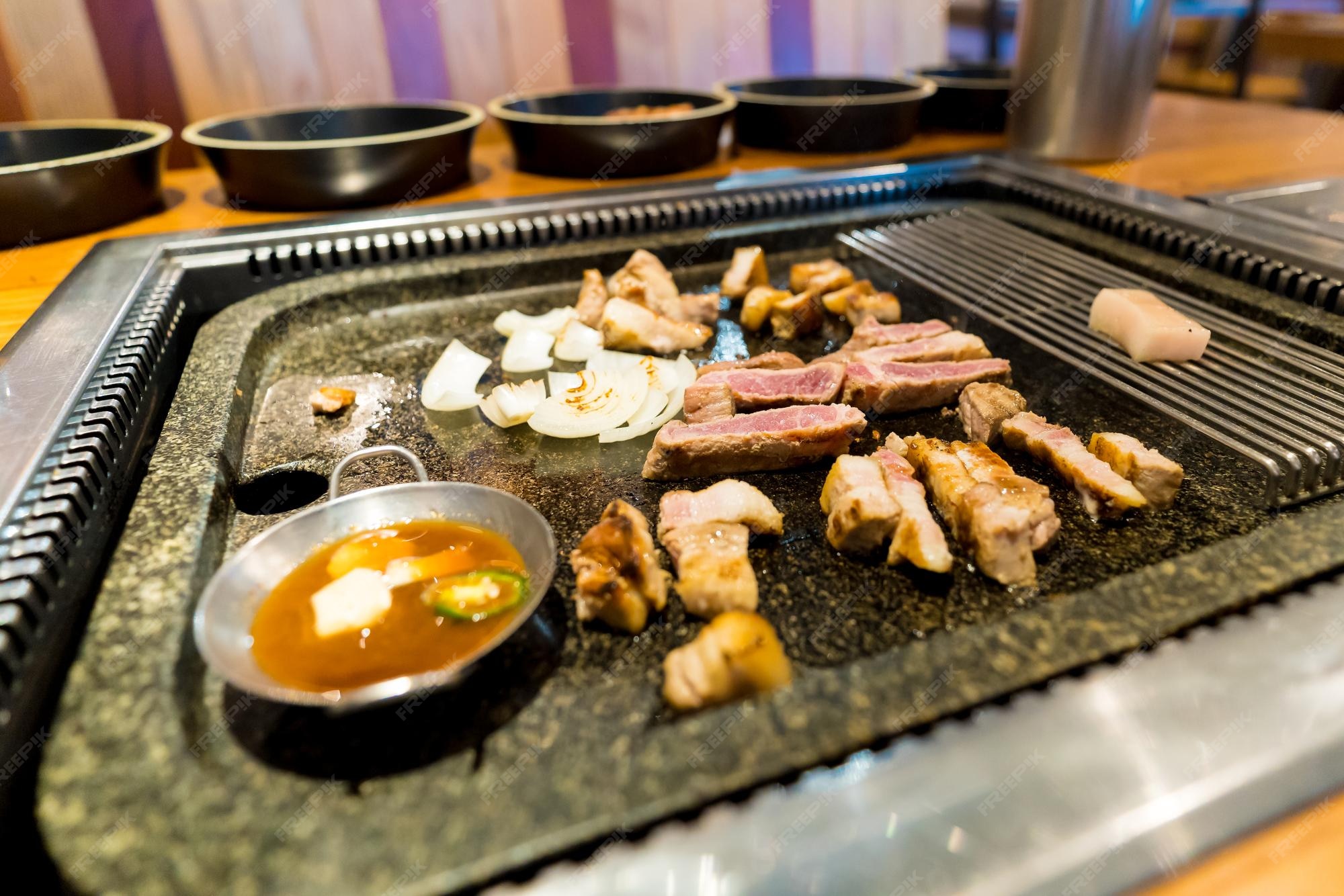 Premium Photo | Korean traditional grill pork beef bbq (samgyeopsal gui