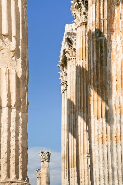 Korinthische zuilen van de Tempel van Zeus Athene