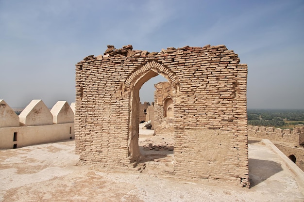 파키스탄 Khairpur 지구에 있는 Kot Diji Fortress Fortress Ahmadabad