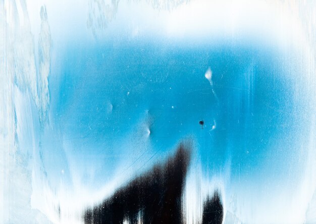Koude abstracte achtergrond. Sneeuw frame. Blauw wit verweerd oppervlak met stof krassen, korrel, ruis, inkt, penseelstreken, kunst, patroon, met, centrum, kopie, ruimte.