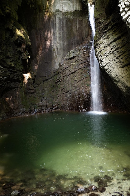 Kozjak waterval in slovenië europa