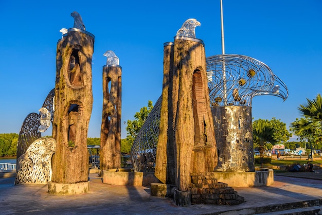 KRABI THAILAND MAART 2018 Prachtig buitenaanzicht van totems