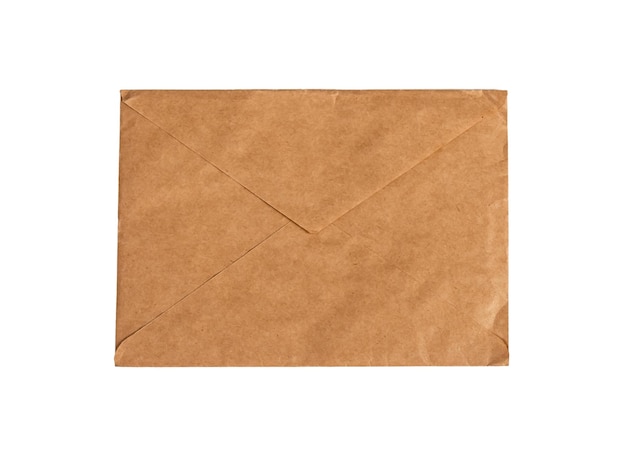 Kraftpapier envelop geïsoleerd op een witte achtergrond Ecovriendelijk pakket voor correspondentie uitnodiging briefkaart