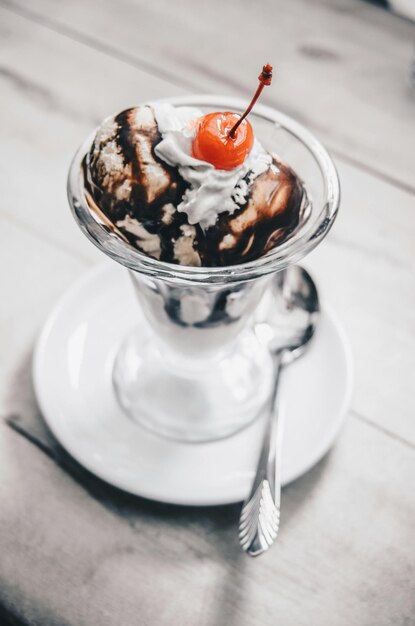 Foto kreamige desserts zijn geliefd vanwege hun rijke textuur en genotvolle smaak