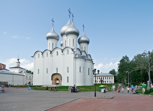 Piazza del cremlino a vologda, russia