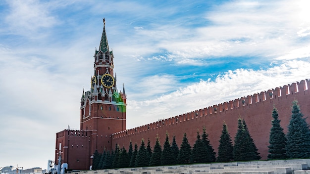 赤の広場、モスクワ、ロシアのクレムリンの壁。