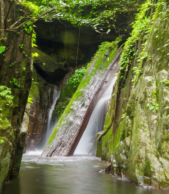 Krok I Dok-waterval in het Khao Yai National Park, Forest World-erfgoed