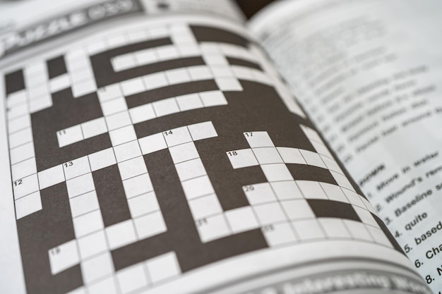 Kruiswoordraadsel Sudoku-puzzelspel om je hersenen jonger te houden voor het ontwikkelen van de ziekte van Alzheimer bij oudere patiënten