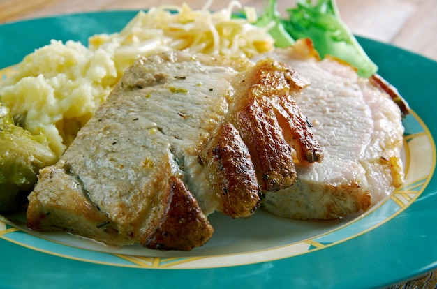 Krustenbraten - Gebraden varkensvlees met knetterende bier. Duitse keuken