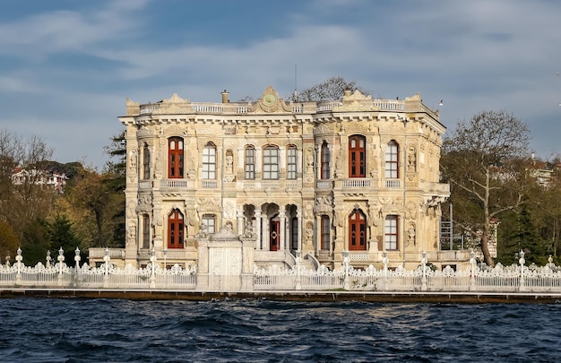 Kucuksu-paleis in de stad Istanbul, Turkije