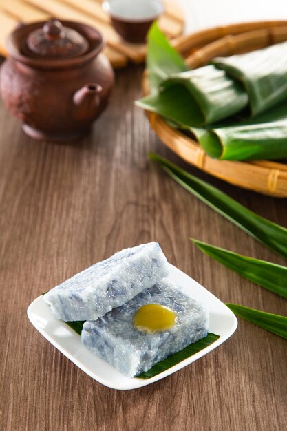 Kuih Pulut Tai Tai Peranakan blue glutinous rice cake with kaya jam