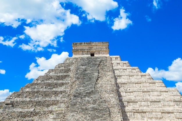 Kukulkan Piramide in Chichen Itza Site, Mexico