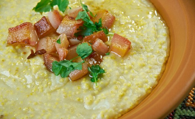 Kulescha - carpathian porridge with corn and millet grains