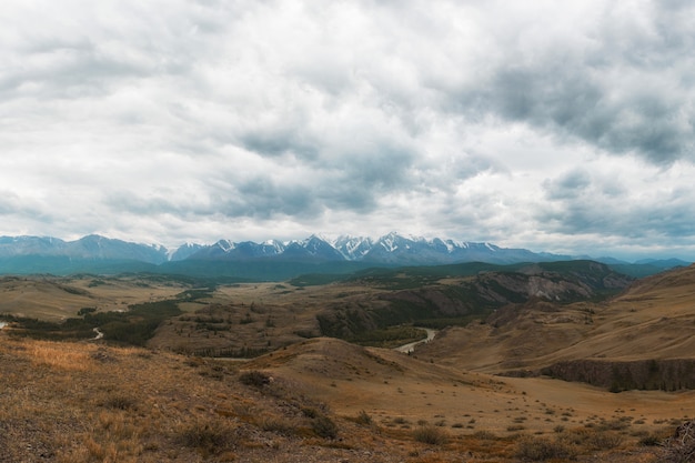 Kurai steppe and North-Chui ridge