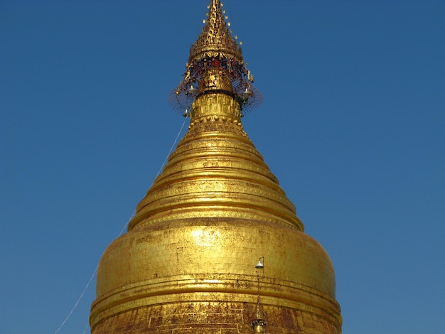 Kuthodaw Pagoda 's werelds grootste boek Mandalay Myanmar