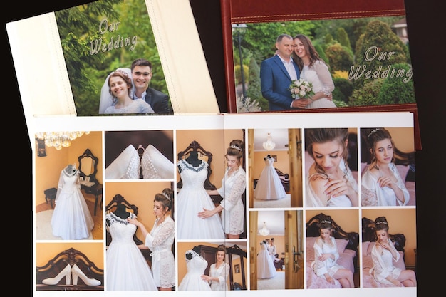 Фото Киев украина 15 мая 2019 года страницы свадебной фотокниги или свадебного альбома на черном фоне