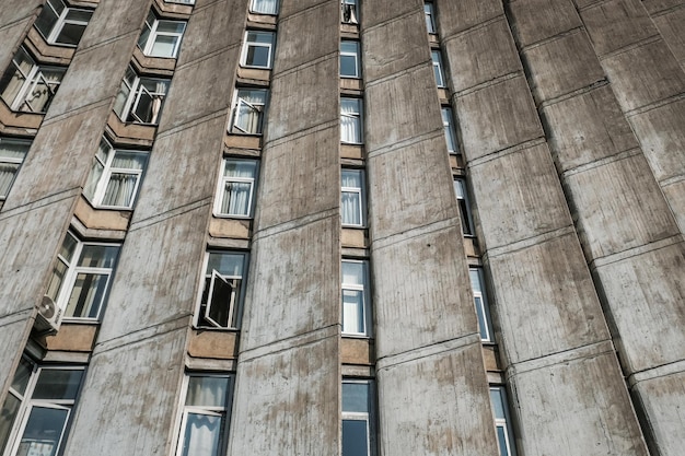 Laaghoekbeeld van een woninggebouw