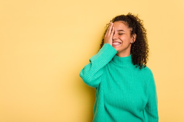 Lachen gelukkig zorgeloos natuurlijke emotie