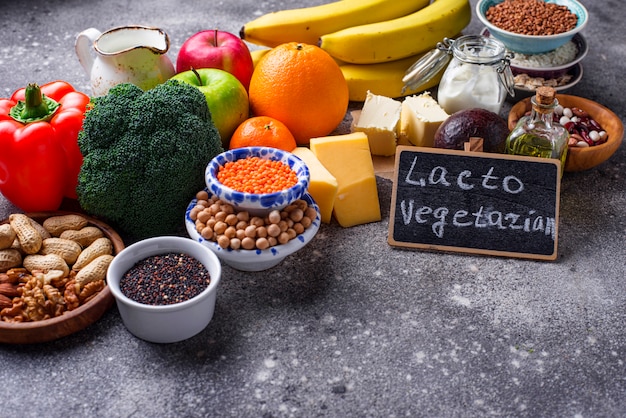 Concetto di dieta vegetariana lacto. cibo salutare