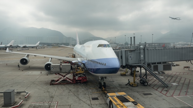 Lading laden in het vliegtuig, Hong Kong