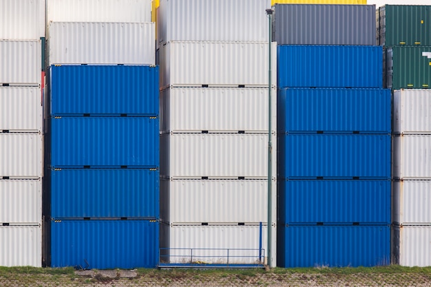 Ladingcontainers goederenstapel