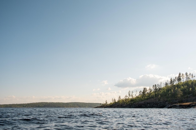 Ladoga meer Panorama van de Republiek Karelië Noordelijke natuur van Rusland