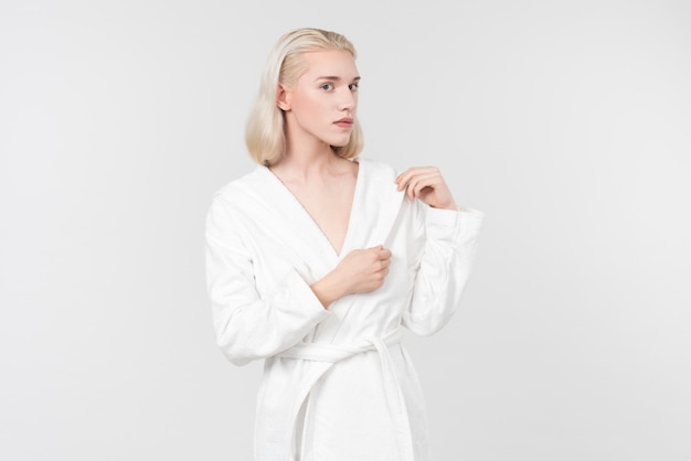 Lady with white bathrobe