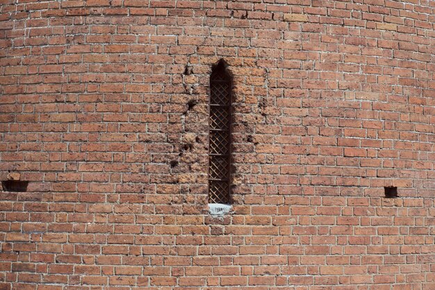 Foto lage hoek van bakstenen muur