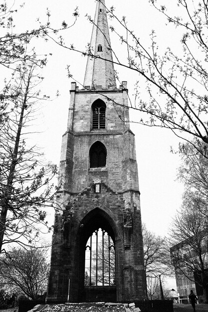 Foto lage hoek van de kerk