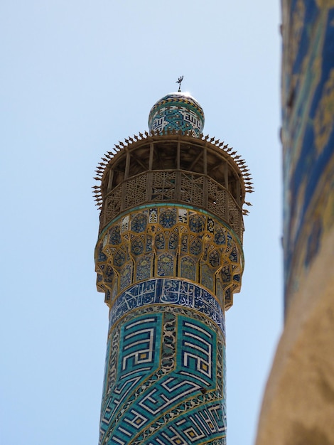 Lage hoek van de minaret bij de Shah-moskee